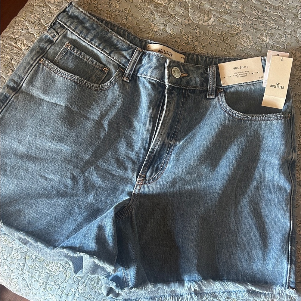 NWT Hollister Light Blue Denim 90s Shorts